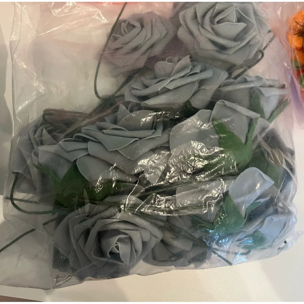 Craft Supplies Foam Roses - Picture 3 of 7